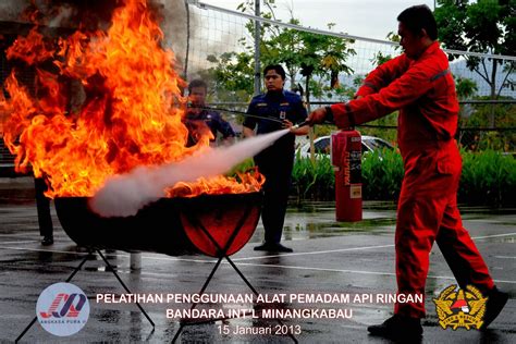 Airport Recue Firefighting Services Sosialisasi Penggunaan Apar