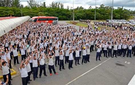 Metal Rgicos Da Toyota Aprovam Calend Rio De Folgas Para