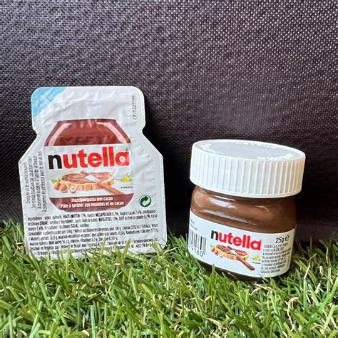 Nutella Ferrero Hazelnut Spread With Cocoa 15g 25g Halal Shopee Malaysia