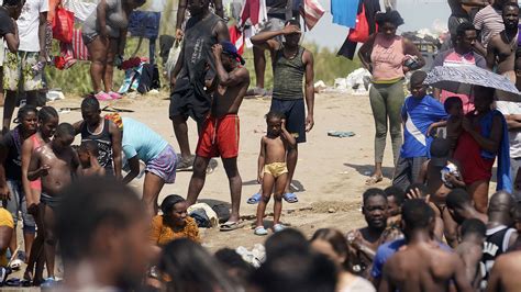 Us Launches Mass Expulsion Of Haitian Migrants From Texas Chicago