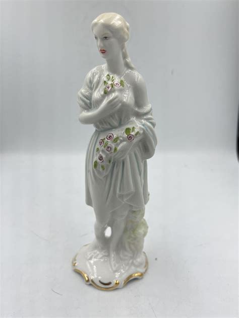 Figurka Porcelanowa Rumunia Arpo Romania Profit Stat Antique