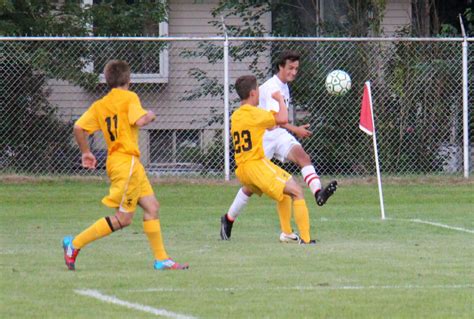 Reeths Puffer Edges Zeeland East In Boys Soccer Matchup Local Sports