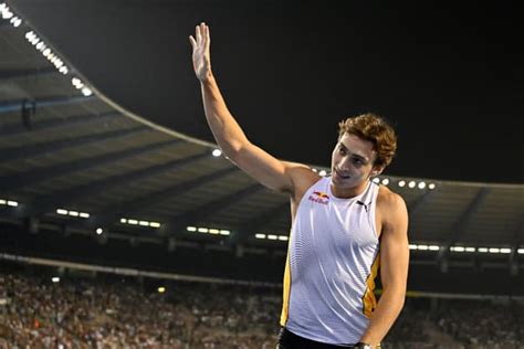 Athl Tisme Duplantis Bat Encore Le Record Du Monde De Saut La Perche