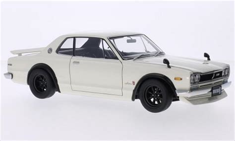 Modellautos Nissan Skyline 1 18 Autoart GT R KPGC10 Weiss RHD