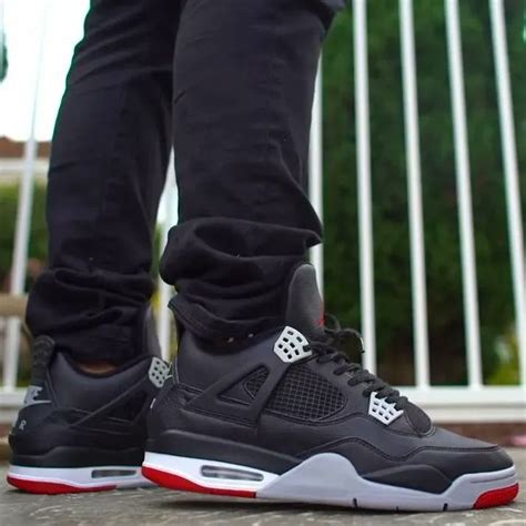 Jordan 4 Retro Bred