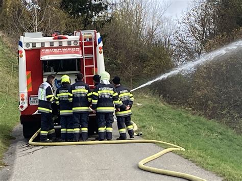 Abschlussübung mit der FF Rothenthurm Freiwillige Feuerwehr St Peter