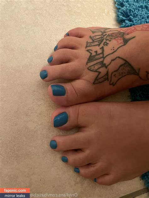 Basicbitchbakerybooty Aka Bribeeartistry Nude Leaks OnlyFans Faponic