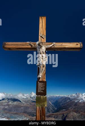 Klein Matterhorn Summit Cross, Zermatt, Switzerland Stock Photo - Alamy