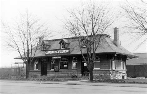 Kandp Station Ontario St In Kingston Fbphoto Captioned 1949 Railroad