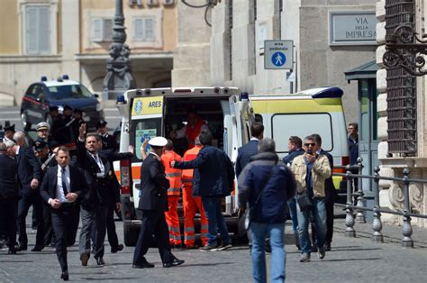 La Sparatoria Davanti A Palazzo Chigi Il Post