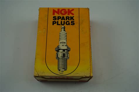 NGK V POWER BCPR6EY 11 SPARK PLUGS PACK OF 10 3720 NOS Factory OEM Parts