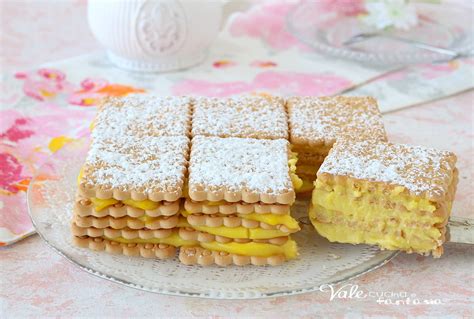 Dolce Di Biscotti E Crema Pasticcera Ricetta Furba Pronta In Poco Tempo