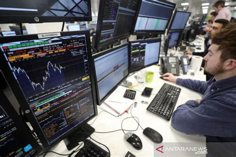 Saham Inggris Naik Hari Keempat Indeks Ftse Melonjak Persen