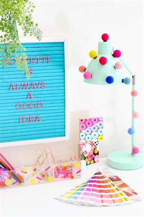 Diy It A Quick And Simple Pom Pom Desk Lamp A Kailo Chic Life Diy