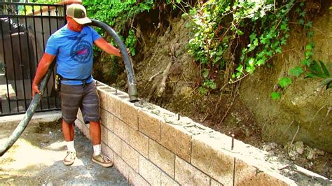 How To Do A Split Face Block Retaining Wall California Youtube