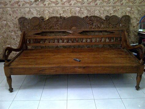 Yan Antique Furniture Kursi Jati Ukir Motif Matahari