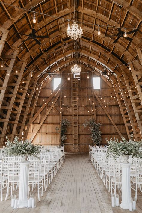 Barn Wedding Photos Barn Wedding Venue Wedding Aisle Wedding Events