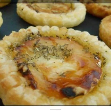 Mini Tartelettes Ap Ritives Poire Bleu Noix Ch Vre Miel Thym Guy Demarle