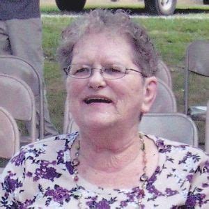 Betty Lou Clow Holt Find A Grave Memorial