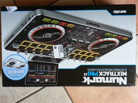 Photo Numark Mixtrack Pro Ii White Numark Mixtrackpro 2 1170735