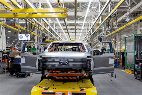 Ford changes plans for Michigan plant - Jurnal Time