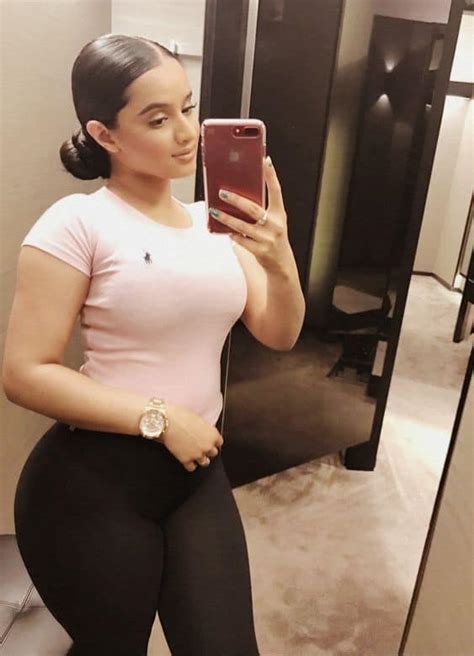 Sexy Thick Latinas 25 Photos Expat Kings