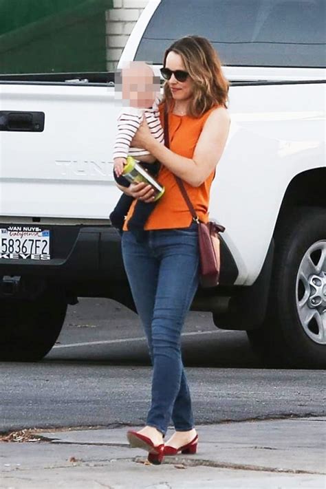 Rachel Mcadams Takes Son For A Stroll In La Rachel Mcadams