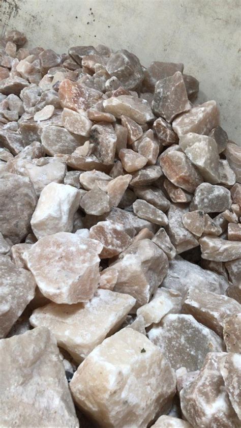 Solid Snow White Quartz Lumps Packaging Type Loose At Rs Kilogram