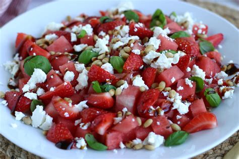 Vandmelonsalat med jordbær og feta Ditte Lykkeberg