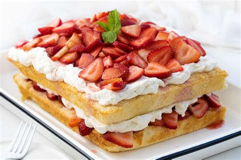 Strawberry Shortcake Day🍓🍰👨🍳 Shorts Hacks Food Drink Search