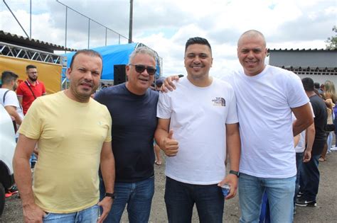 Veja fotos Prefeito de Taboão da Serra Aprígio inaugura Campo do