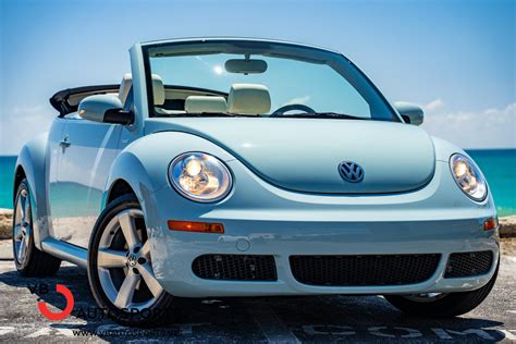 Volkswagen Beetle Convertible Exploring Top Images Videos