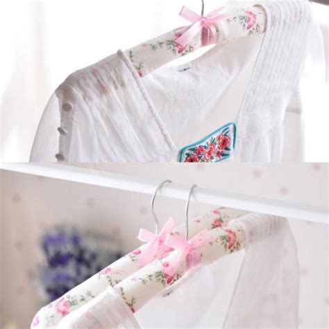 Cotton Fabric Sponge Hanger Elegant Non Slip Wood Hanger Women Foam