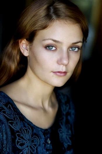 Hanna HALL : Biographie et filmographie