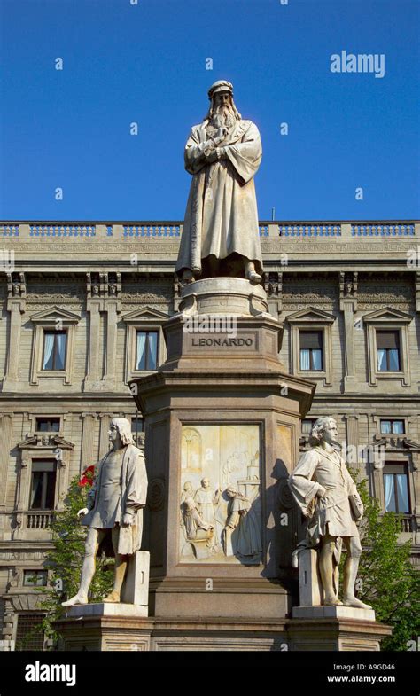 Leonardo Da Vinci Statue Piazza Della Scala Milan Italy Stock Photo