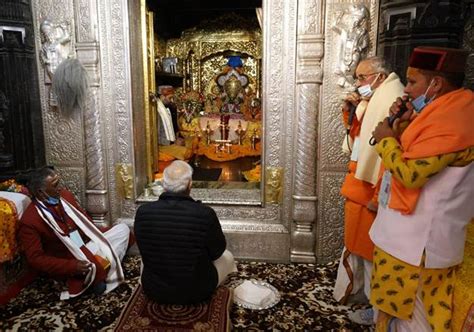 Pm Performs Darshan And Pooja At Badrinath Dham In Uttarakhand Modern