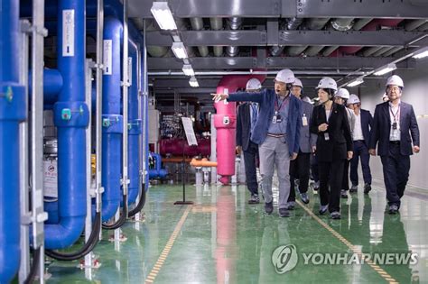 한화진 장관 공업용수 취수현장 및 초순수 제조공정 점검 연합뉴스