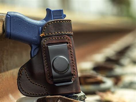 The 4 Best Iwb Holsters For Glock 42 — Reviews 2019