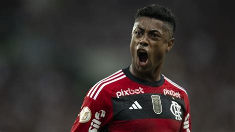 Flamengo Anuncia Renovação De Contrato Com Bruno Henrique