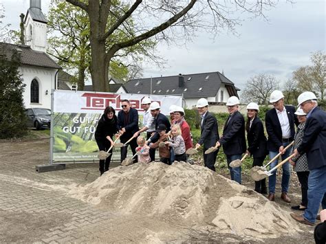 Symbolischer Spatenstich An Der Kita Gr Nstra E In Voerde