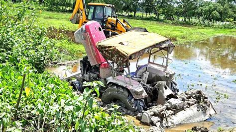 Yuvo 575 Di Stuck In Mud Rescue Jcb Machine L Tractor Stuck Video Ll