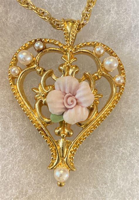 Vintage Avon Heart Pendant With Flower And Faux Pearl Gem