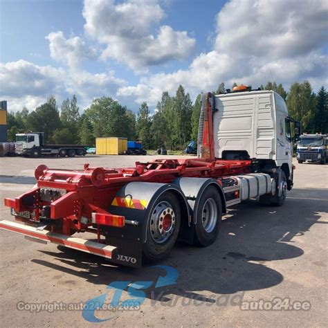 Volvo Volvo Hoolift 6x2 Lastbil Kroghejs 2002 12000 EUR Til Salg