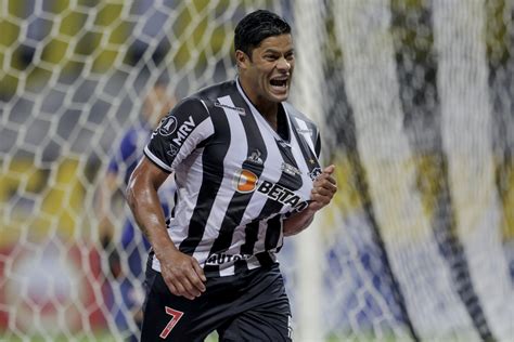 Focado Hulk Posta Vídeo Treinando Menos De 24h Depois De Salvar O Galo