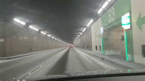 Incidente Nel Tunnel Autostradale Del San Gottardo Accident In The