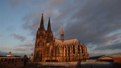 Der Kölner Dom in ganzer Breite Rheinland Nachrichten WDR