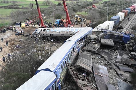 En Direct Catastrophe Ferroviaire En Gr Ce Perquisitions En Cours