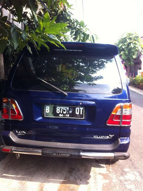 Toyota Kijang Kapsul 1 8 LGX Efi 2004 Mulus MobilBekas