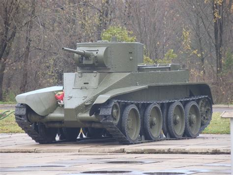 Фото из личного архива. Экспозиция "Танки прорыва". | Магазин "МОДЕЛИСТ ...