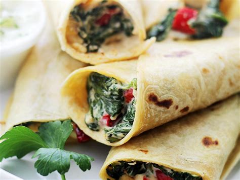 Egg White Spinach Feta Wrap Recipe And Nutrition Eat This Much